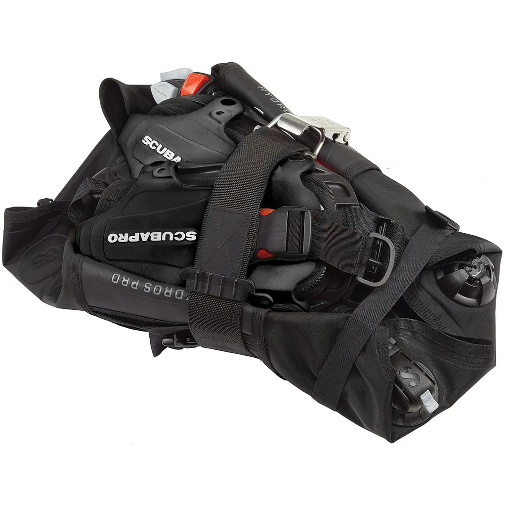 Gilet Scubapro Hydros Pro homme noir, plié pour le voyage