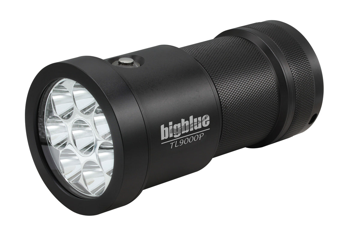 Phare de plongée BigBlue TL9000P noir, huit LED, 9000 lumens